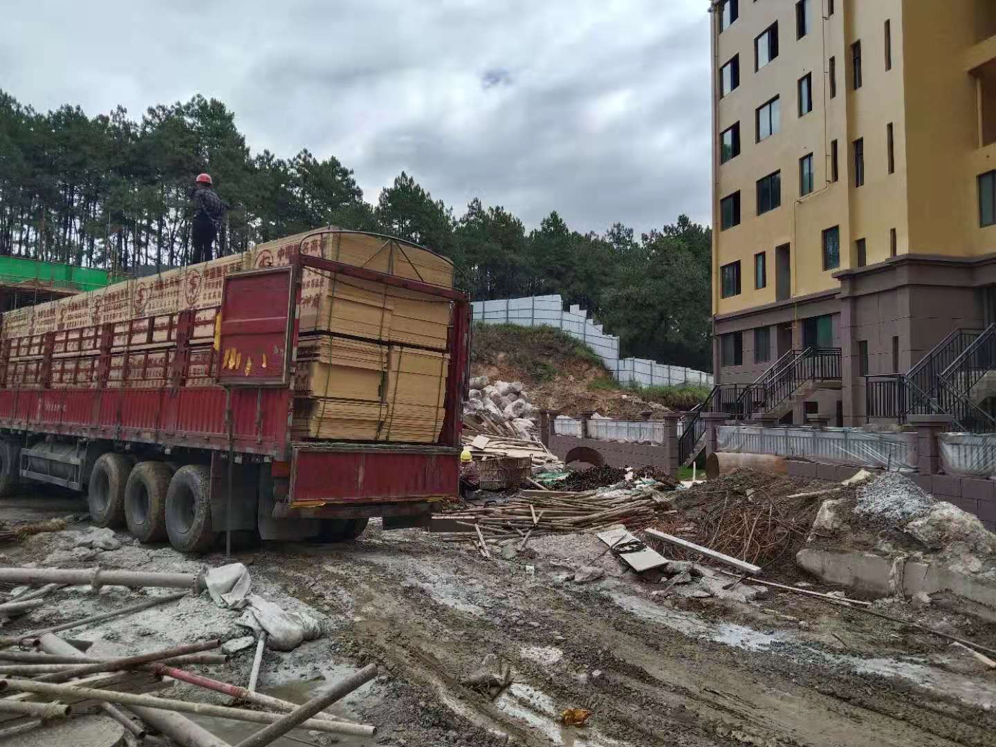 建筑模板