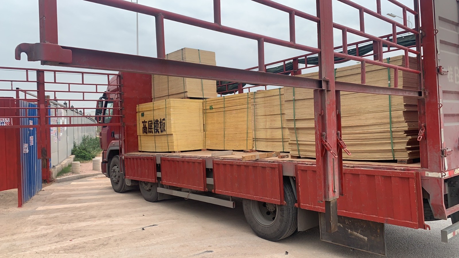 2f6a02c7c2cab270.jpg