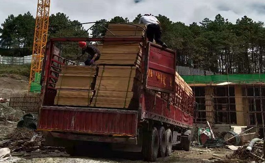 建筑模板