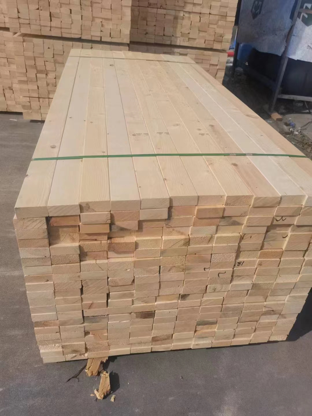 建筑木方开裂的原因有哪些?